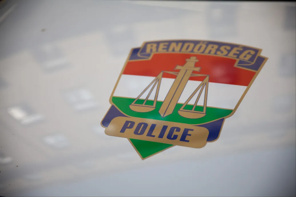 Autós üldözés volt hajnalban Budapesten, hét ember megsérült