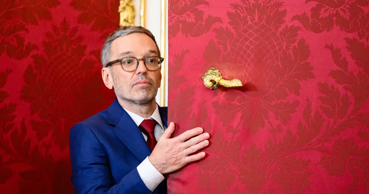 A szélsőjobboldali Herbert Kickl kapott kormányalakítási megbízást Ausztriában