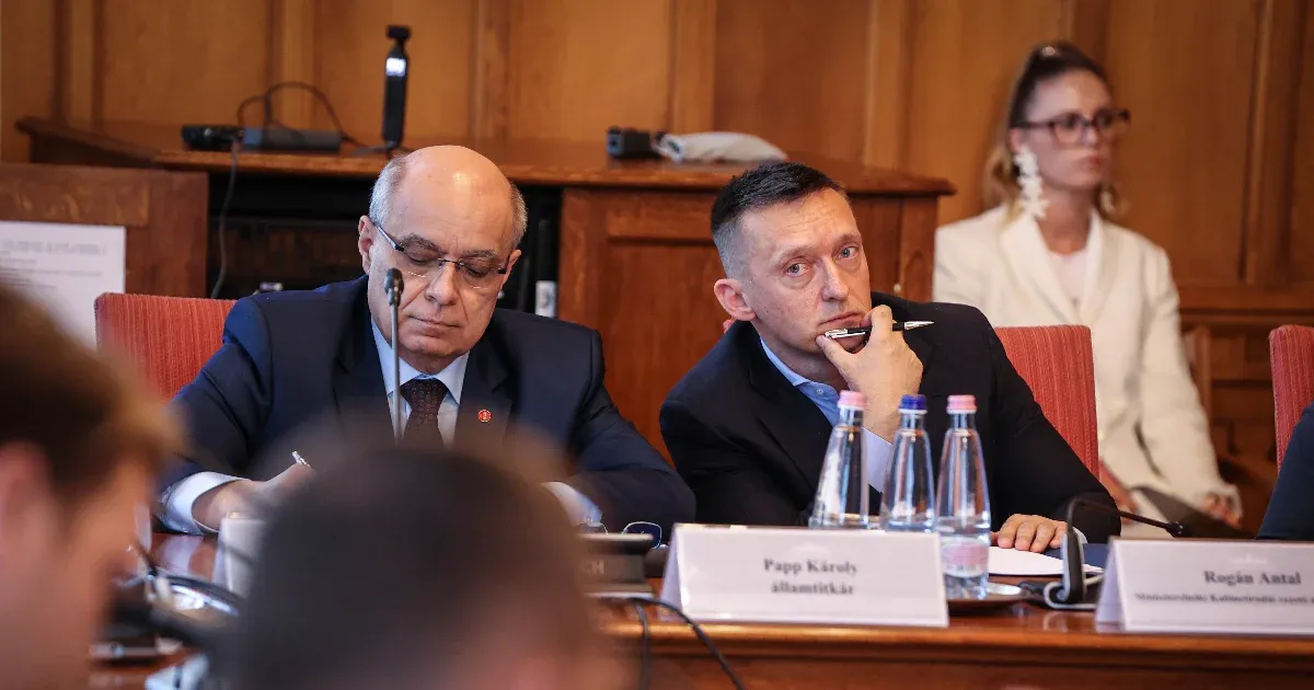 Nem számolt be hírként Rogán szankcionálásáról az MTI, de valami mással nagyon igyekeztek