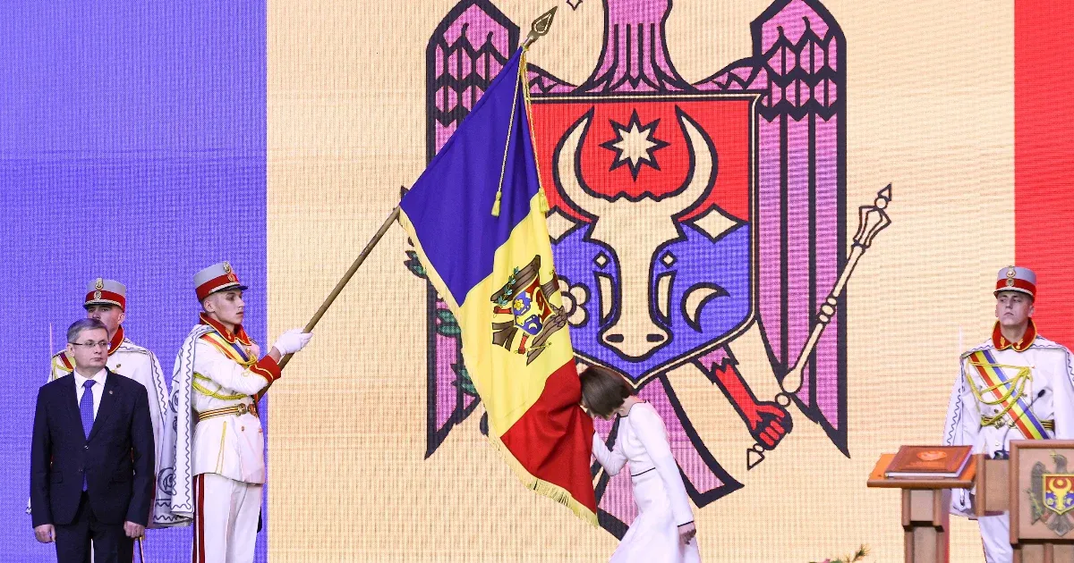 Moszkva még a szövetségeseit is beáldozza, csak hogy távol tartsa Európa legszegényebb országát az EU-tól