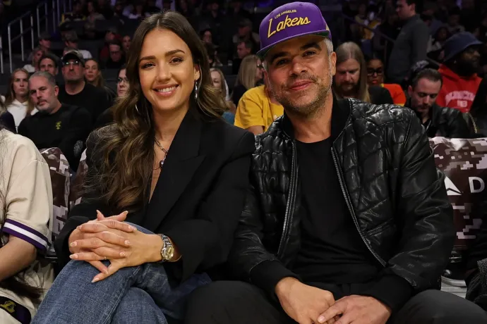 17 év után véget érhetett Jessica Alba házassága