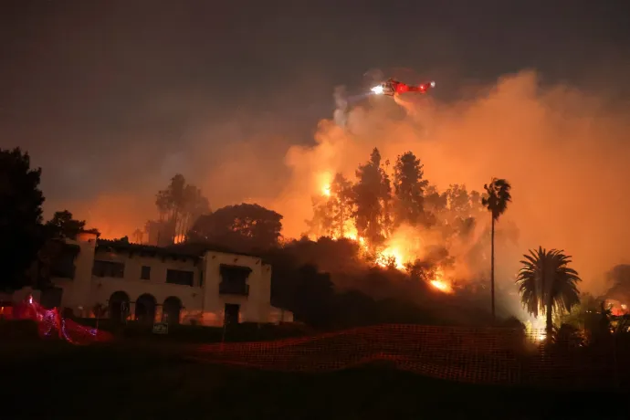 Terjed az erdőtűz Los Angelesben, evakuálják a hollywoodi lakónegyedet