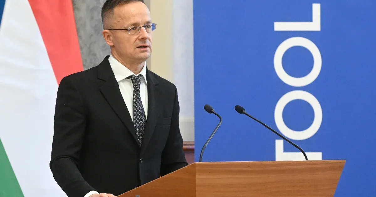 Szijjártó Péter még az igazi kudarcokról is tud sikerpropagandát folytatni