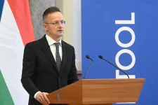 Szijjártó Péter még az igazi kudarcokról is tud sikerpropagandát folytatni