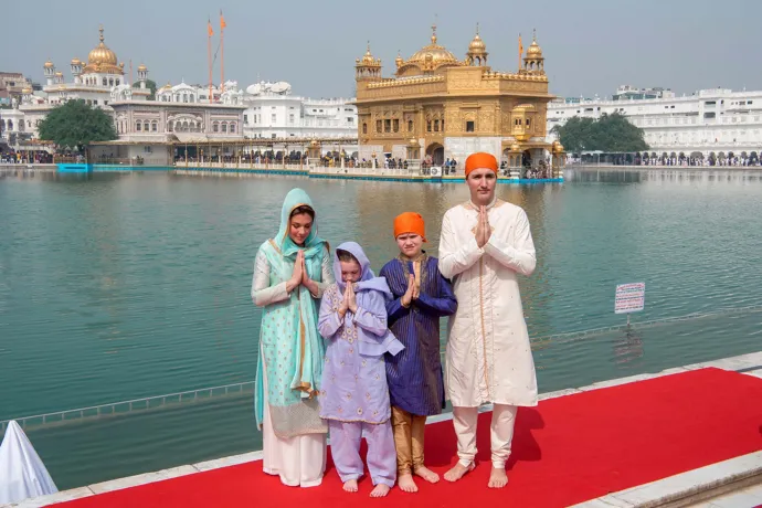 Trudeau és családja Indiában 2018 februárjában – Fotó: Amritsar District Public Relations Officer / AFP