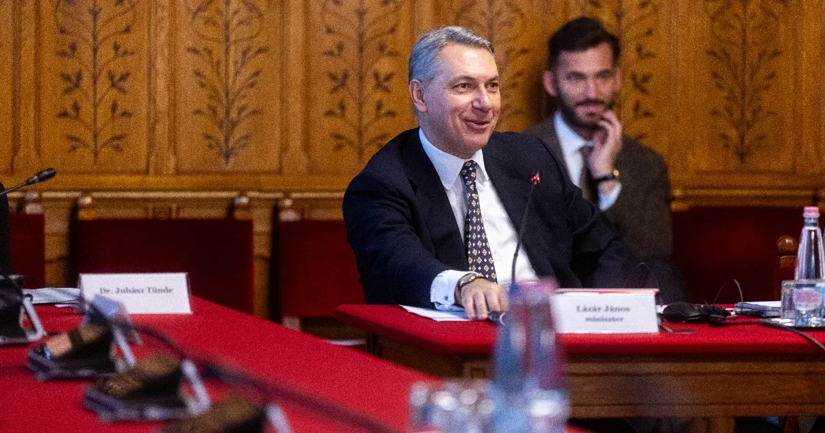 Portfolio: Decemberben szóltak a kommunikációs dolgozóknak az ÉKM cégeinél, hogy bemennek a minisztérium alá, vagy januártól nincs munkájuk