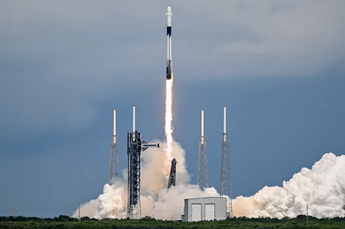 A SpaceX rakétatörmeléke miatt az utolsó pillanatban kellett halasztania repülőjáratokat egy ausztrál légitársaságnak