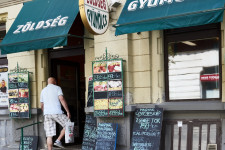 Marketingre jó lenne a zöldség-gyümölcs áfacsökkentés, tartós árcsökkentésre aligha