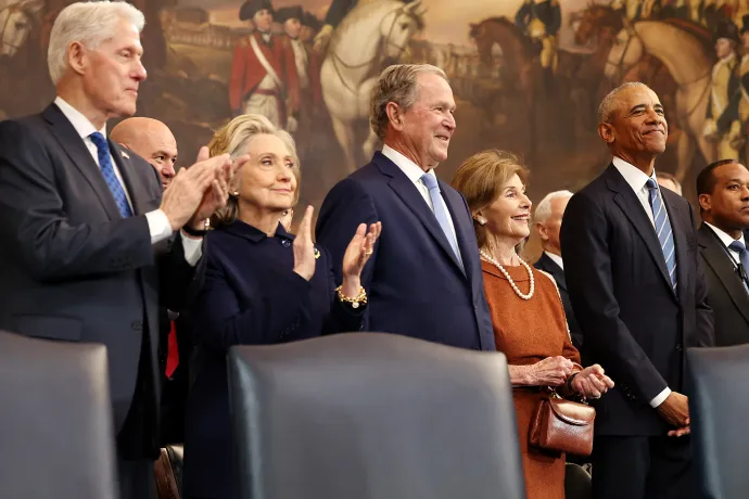 Bill Clinton, Hillary Clinton, George W. Bush, Laura Bush és Barack Obama az amerikai Capitolium épületében, Donald Trump beiktatási ünnepségén, 2025. január 20-n. Fotó: Chip Somodevilla / 2025 Getty Images