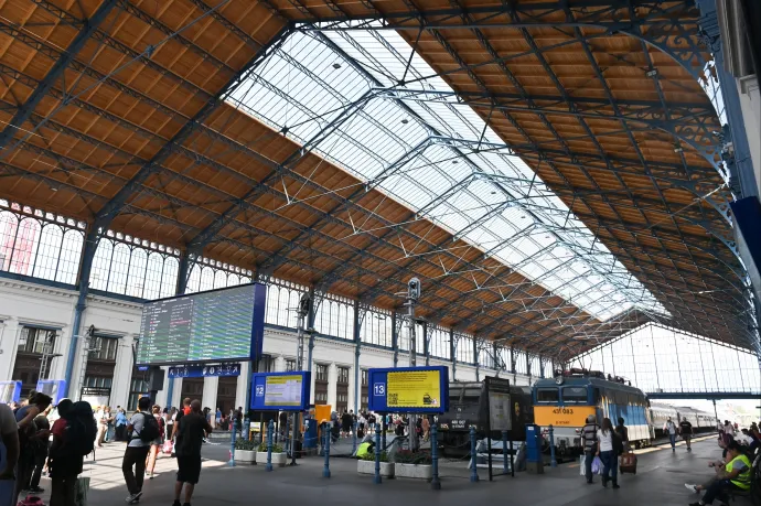 Furcsállja a MÁV, hogy az Állami Számvevőszék megpróbált adatokat kérni tőle az állomásmegújításokról