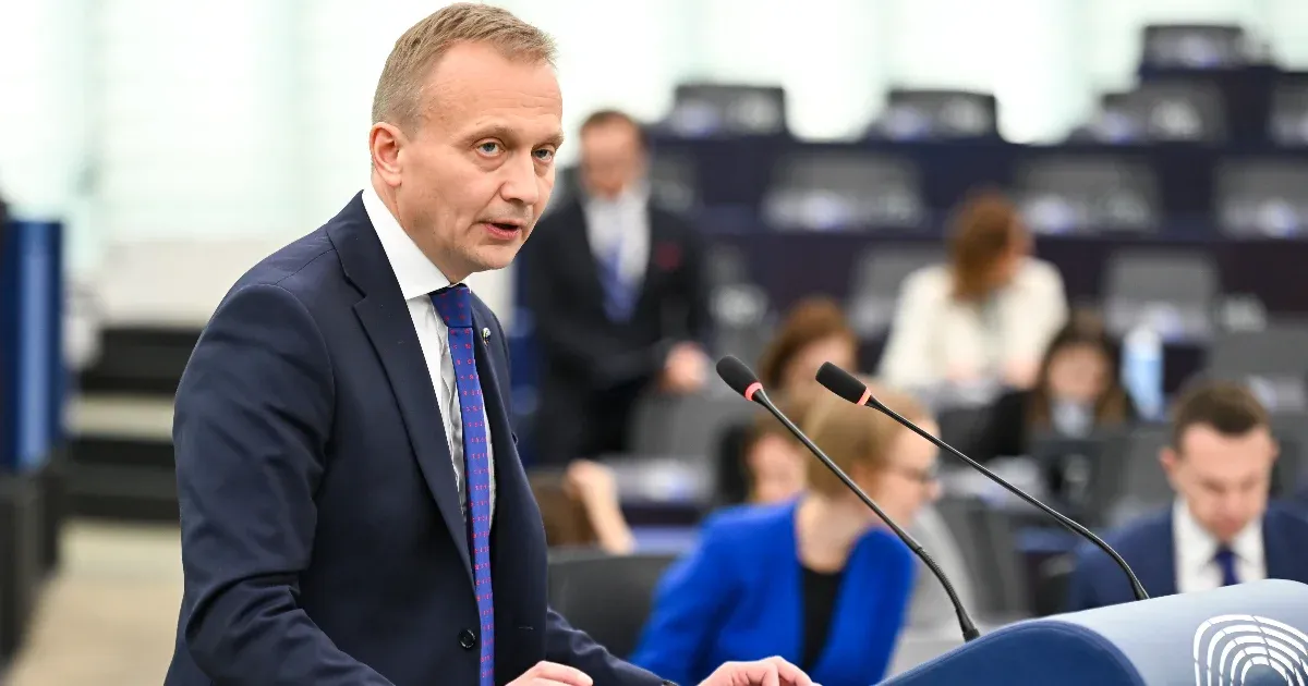 „Minden létező erkölcsi határ áthágása” – az uniós intézmények elleni magyar kémkedésről vitázott az EP