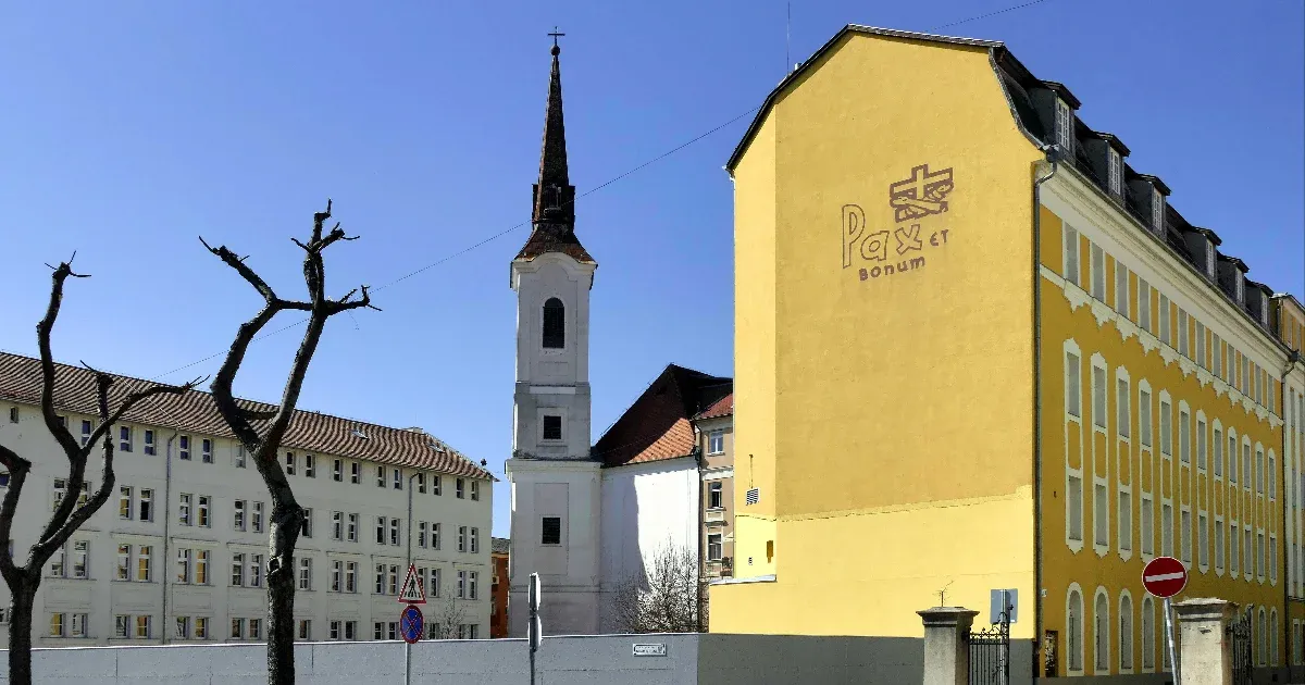 A szexuális zaklatás miatt felmentett pap kártérítést követelt a volt tanítványától, a Kúria nem adott neki igazat