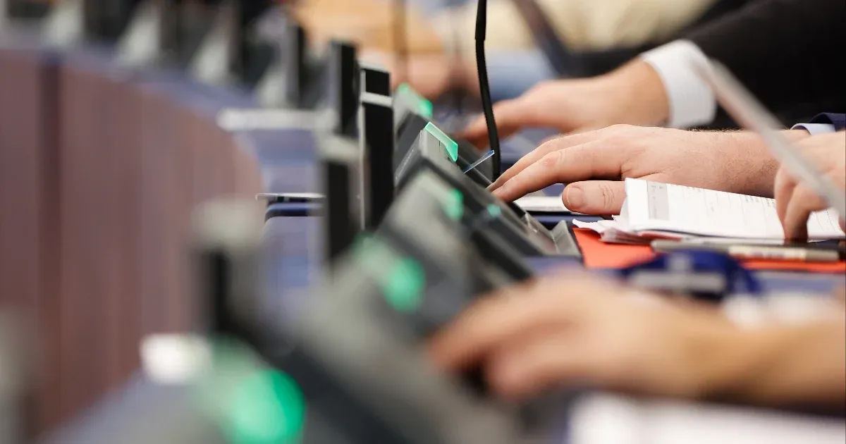 A 21 magyar EP-képviselőből öt szavazott igennel az orosz és venezuelai rezsim elítélésére