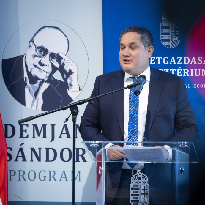 Kezd látszani, hogy milyen cégeket támogat majd a kormány repülőrajtos programja