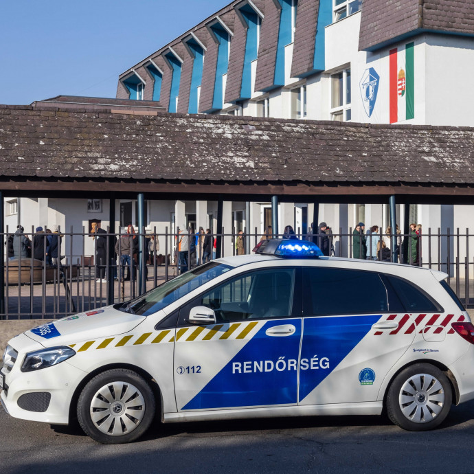 Egyre gyakoribbak az iskolákat célzó tömeges bombafenyegetések Közép-Európában