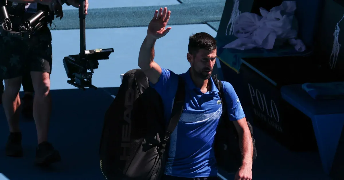 Djoković elveszítette az első szettet, majd váratlanul feladta az elődöntőt az Australian Openen