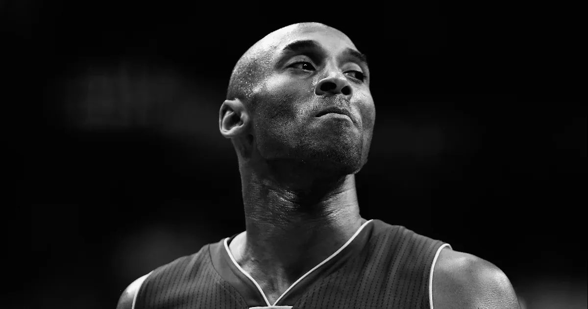 Kobe Bryant nem megy sehová