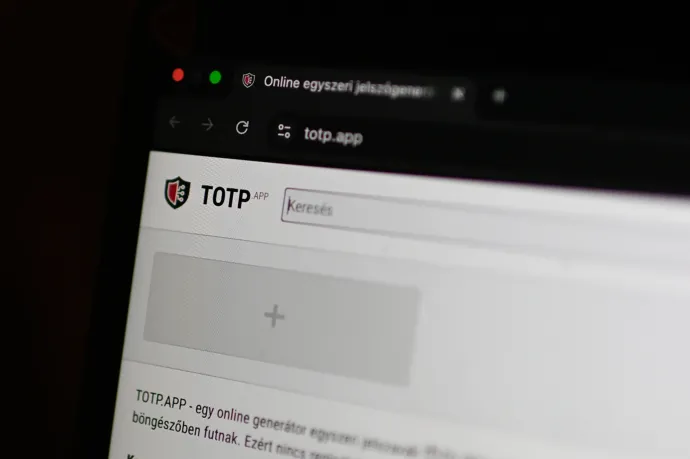 Kiderült, ki áll az Ügyfélkapu+-hoz ajánlott TOTP.APP mögött, ahol korábban orosz mérőkód futott