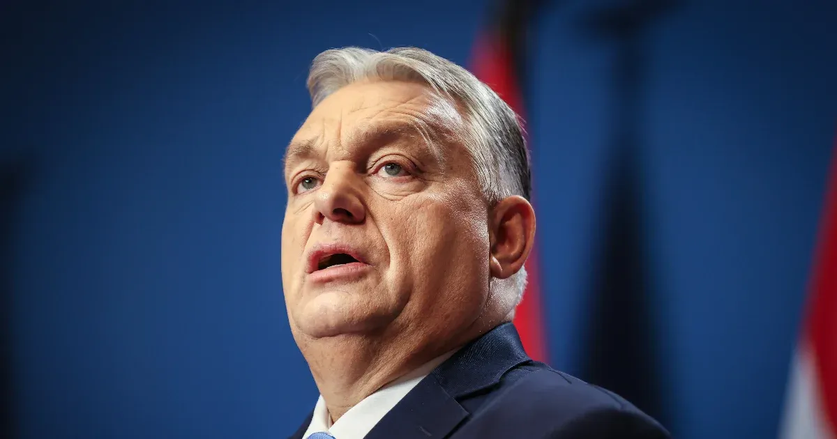 Fact-check: Ferdít Orbán Viktor, amikor arról beszél, hogy az ukránok miatt drágul a benzin