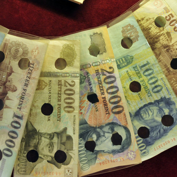 Idén is folytatódik a forint trendszerű gyengülése?