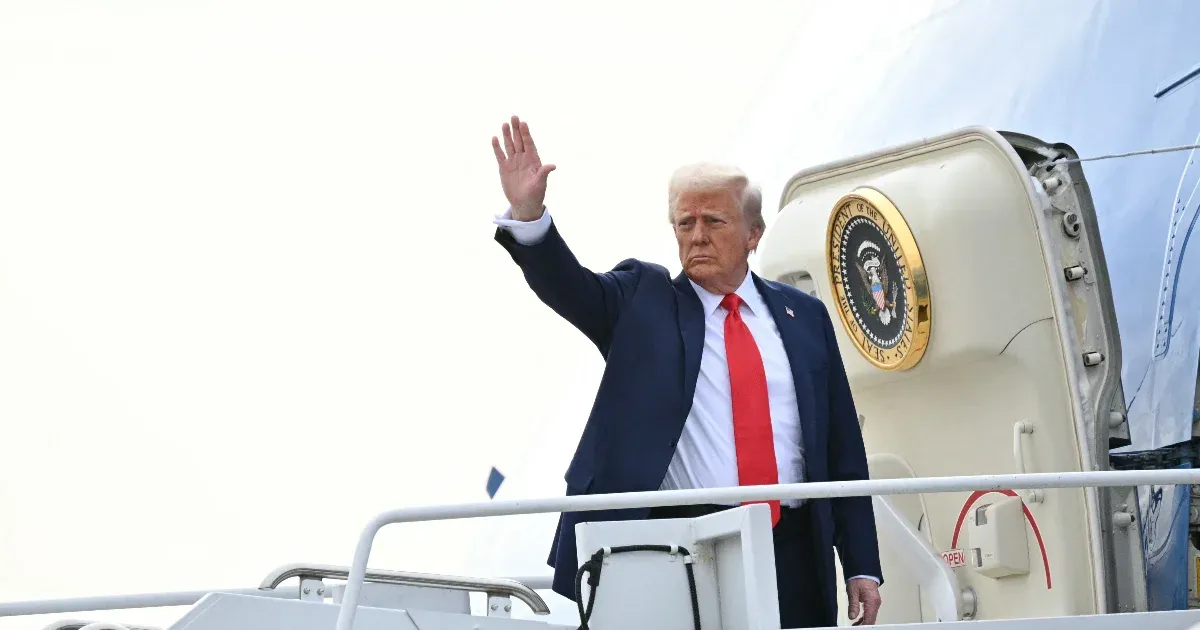 Trump a törvényt megkerülve rúghatott ki 17 független főfelügyelőt