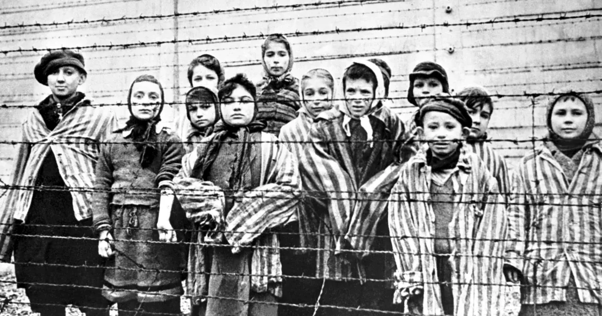 A modern kor májfoltja: nyolcvan éve szabadították fel az auschwitzi koncentrációs tábort