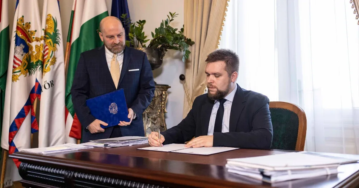 A győri polgármester megvétózta a városi cégek felügyelőbizottsági tagjainak három és félszeres fizetésemelését