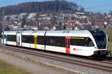 Nem biztos, hogy jó ötlet levetett svájci vonatokat rálőcsölni a MÁV-ra