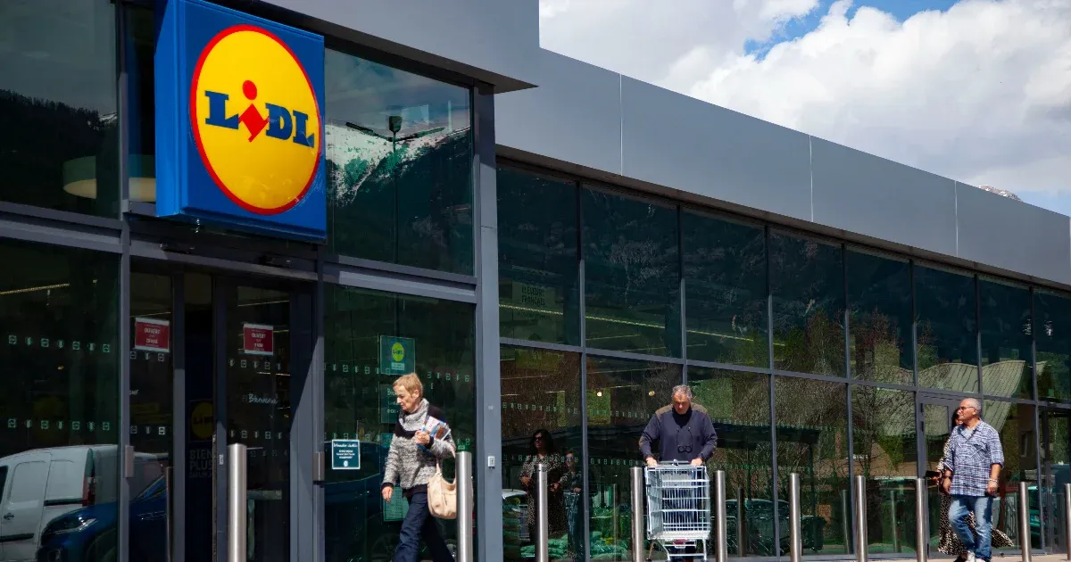 Üzleten belüli kocsmát nyit a Lidl Észak-Írországban