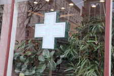 Egyre kevésbé abból él egy patika, amire sokan elsőre tippelnének