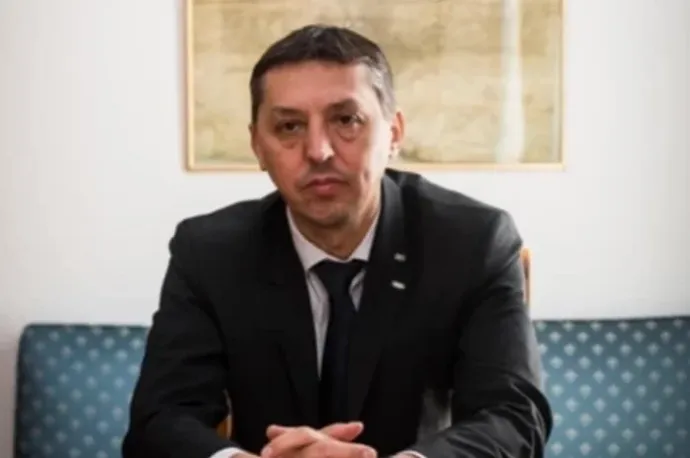 Elfogadhatatlannak tartja Daniel David kerettantervét a Bukaresti Egyetem Történelem Kara