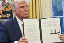 Régen az ipar miatt kellettek, most már a zsarolásról szólnak Trump vámemelései