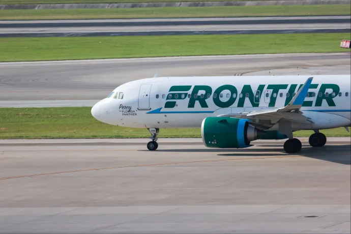 Betörte az ablakot, utastársai fogták le az őrjöngő férfit egy Houstonba tartó repülőjáraton