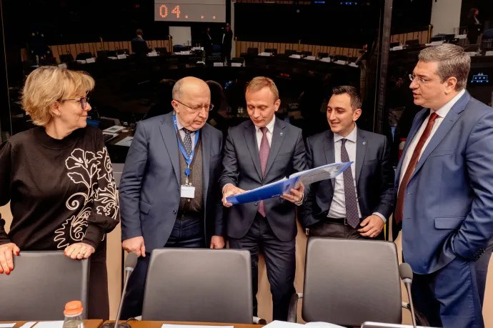 Jobban védenék a jogállamiságot a többéves uniós költségvetéssel, amit Orbán vétóval fenyeget