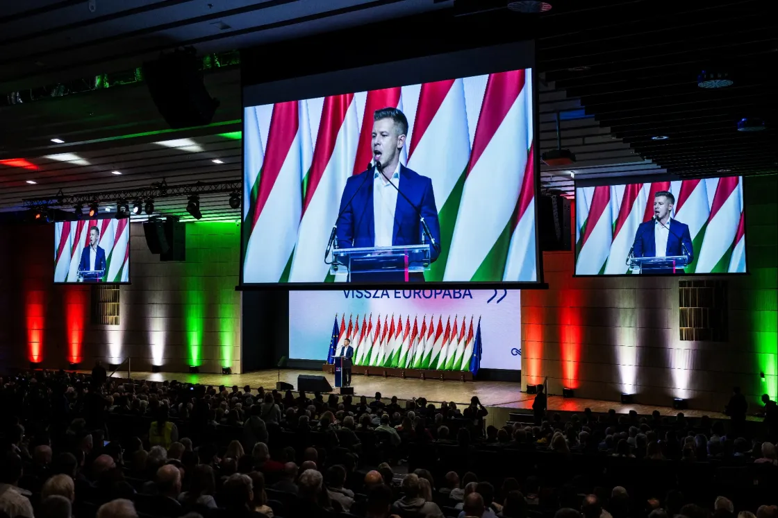 Magyar Péter a Tisza Párt első kongresszusán: Valódi tettek, hazaszeretet és bizalom kell