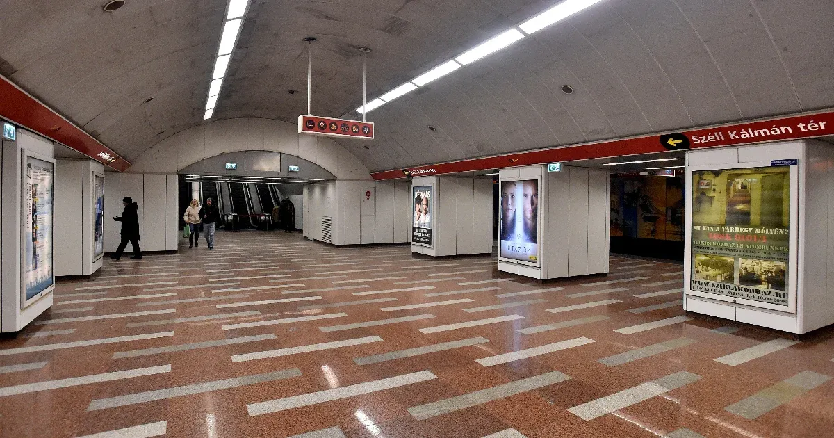 Szúrós gázszag terjengett a 2-es metró vonalán, a BKV szerint a szag nem tőlük származik