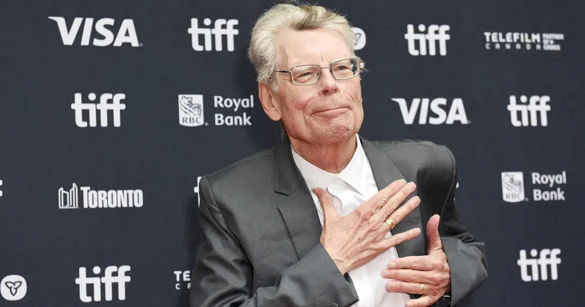 Stephen King egy kicsit visszanézett az X-re, csak hogy páros talppal beleszálljon Trumpba és Muskba