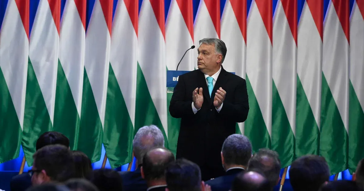 Egy komoly kihívó, egy amerikai barát és a kijózanító realitások: így tart ma évértékelőt Orbán Viktor