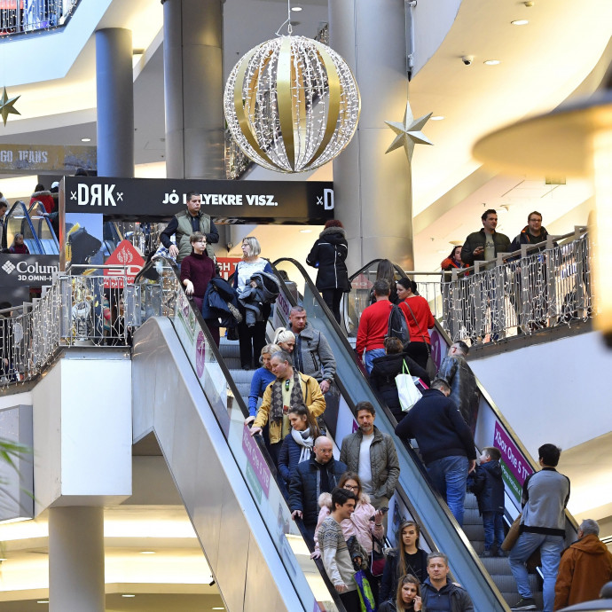 A háziasszonyok tudják, mikor lehet költeni, az adatok szerint most nem