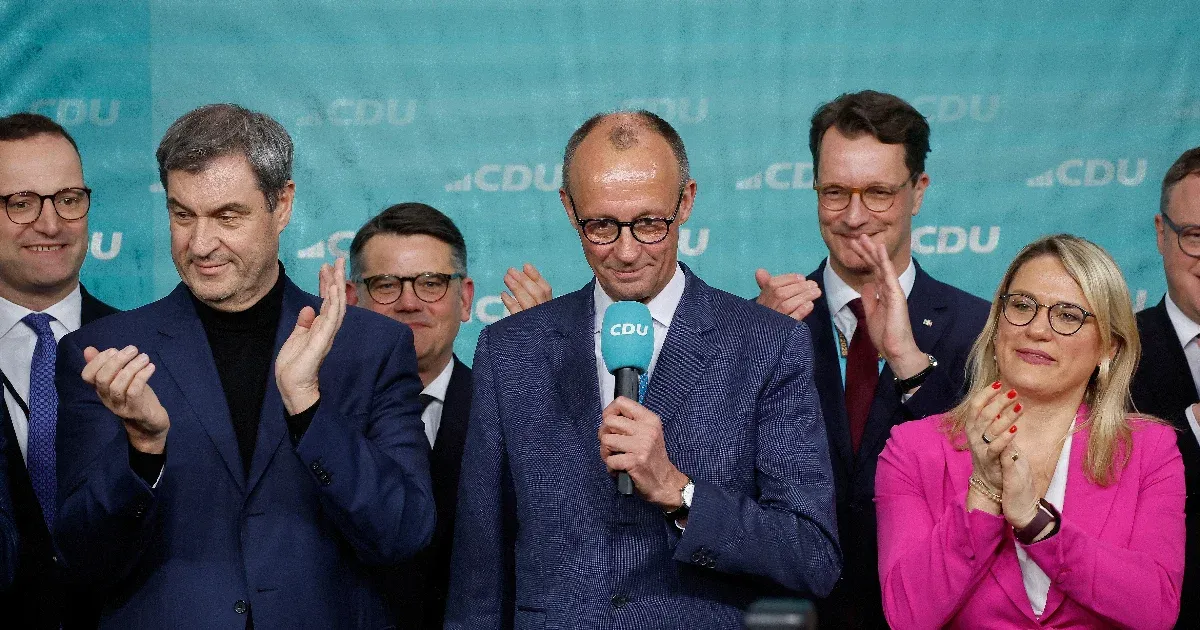 Jönnek a német választás előzetes eredményei, egy 5 százalékos protestpárt bejutásán múlik, milyen koalíció jöhet