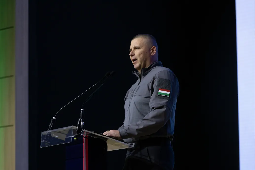 Az NKE Ruszin-Szendi kirúgásáról: A Tisza kongresszusán elmondott beszéde árt a Magyar Honvédségnek – Forrás: Telex.hu