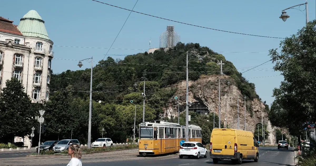 Áramszünet volt hétfő este a Gellért-hegyen, több száz háztartás maradt áram nélkül