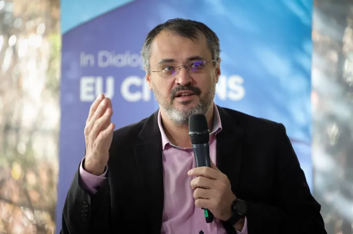 Az USR nem szavazza meg a kormány ellen benyújtott bizalmatlansági indítványt