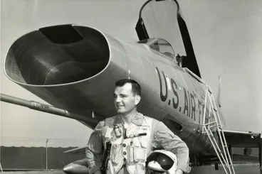 A pilóta, aki hangsebesség fölött katapultált és túlélte