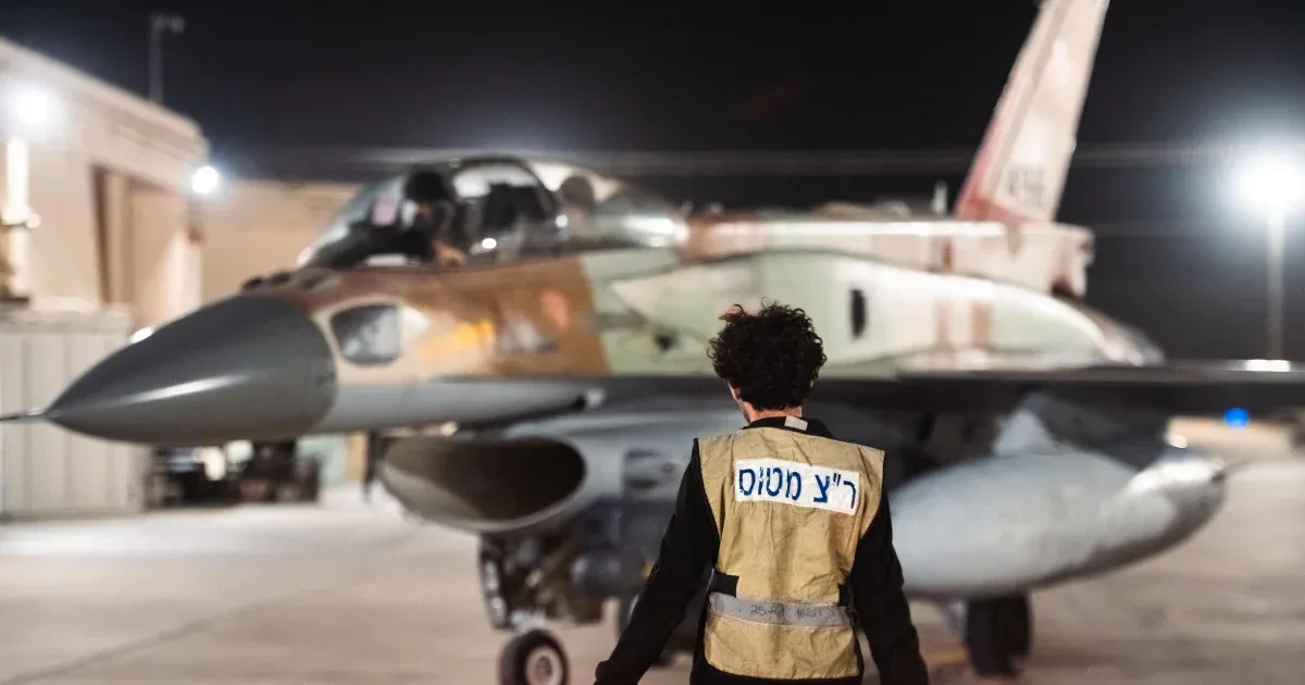 Izrael légicsapásokat hajtott végre a demilitarizált zónának kikiáltott Dél-Szíriában