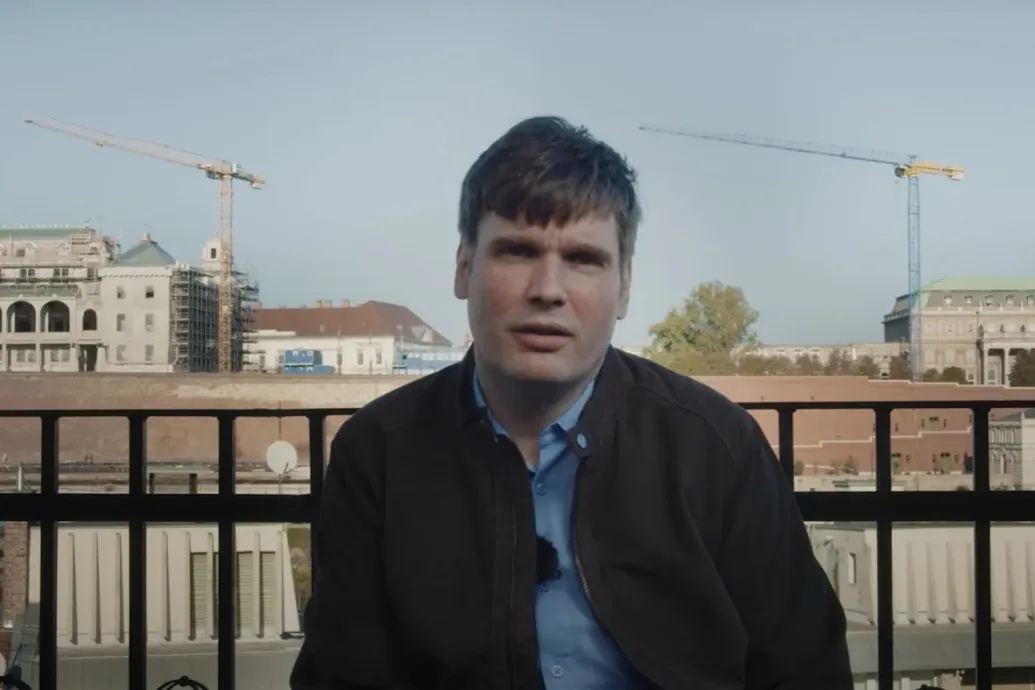 Leminősítették és a fizetését is lefelezték a Partizánnak kitálaló műemléki referens szobatársának, így felmondott – Forrás: Telex.hu