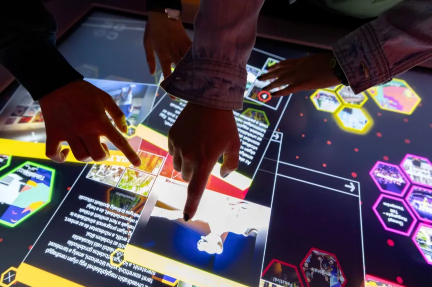 Telex: CODE: Tudomány, technológia és művészet találkozása Veszprémben (x)