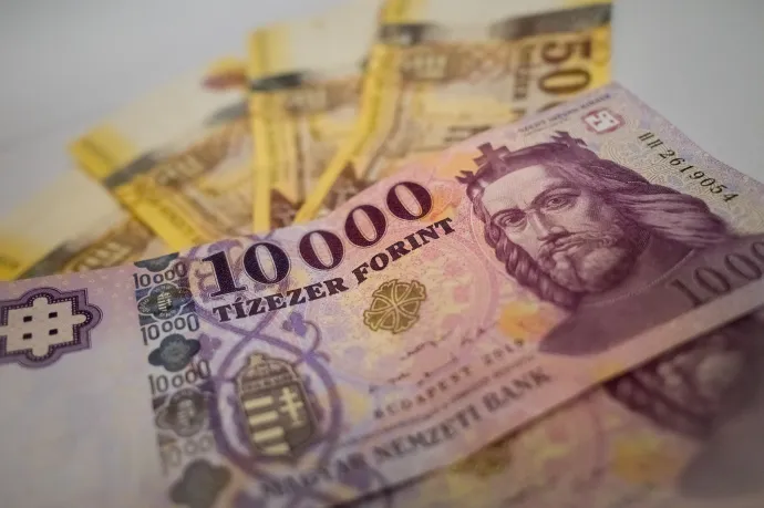 Az adótanácsadók szerint nem a gazdaságfehérítés irányába vinne, ha a kormány a készpénzhasználatot erősítené