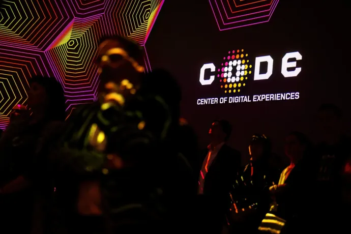 Immerzív vetítések és 3D élmények Veszprémben: megnyitott a CODE (x)