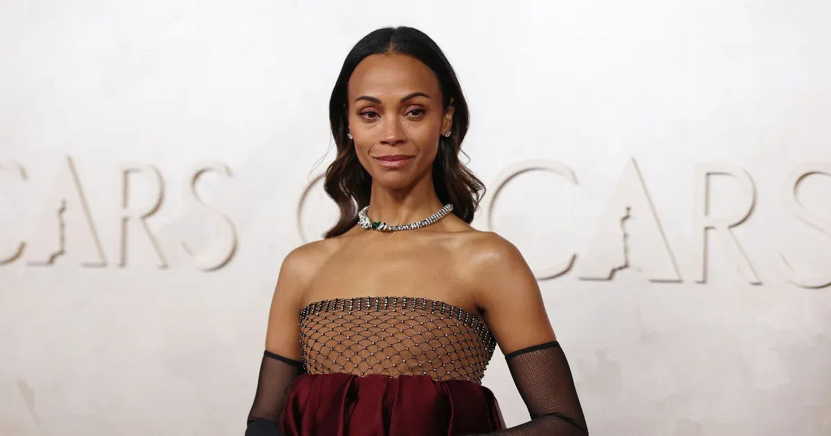 Zoe Saldana a köszönőbeszédében bocsánatot kért a mexikóiaktól, miután sokan hiteltelennek találták az Emilia Pérezt